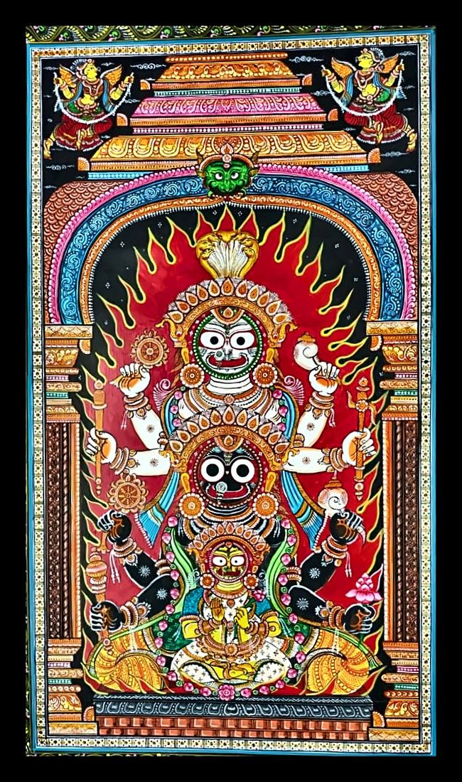 Jagyanarayan: The Sacred Trinity of Puri — Three deity busts stacked inside a red temple-arch niche. Hand-painted Pattachitra from Odisha.
